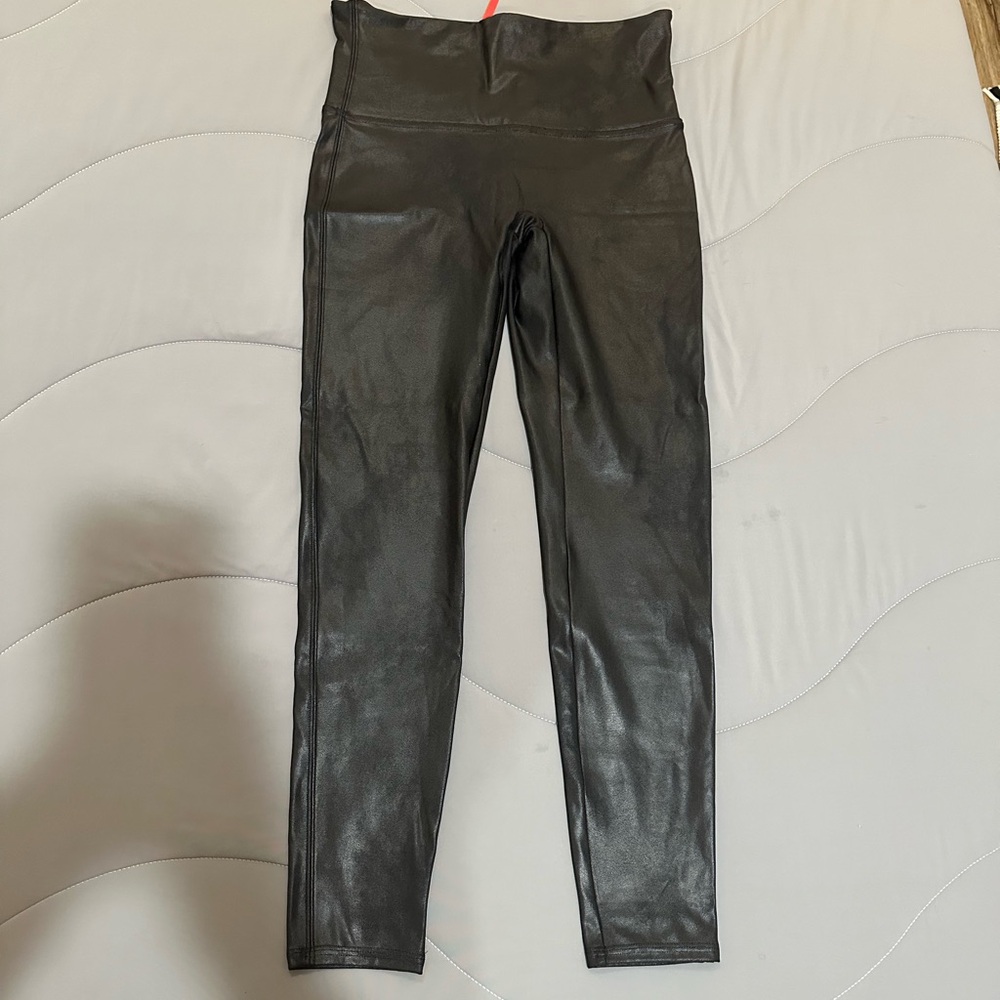 SPANXshape™ Faux Leather Leggings
